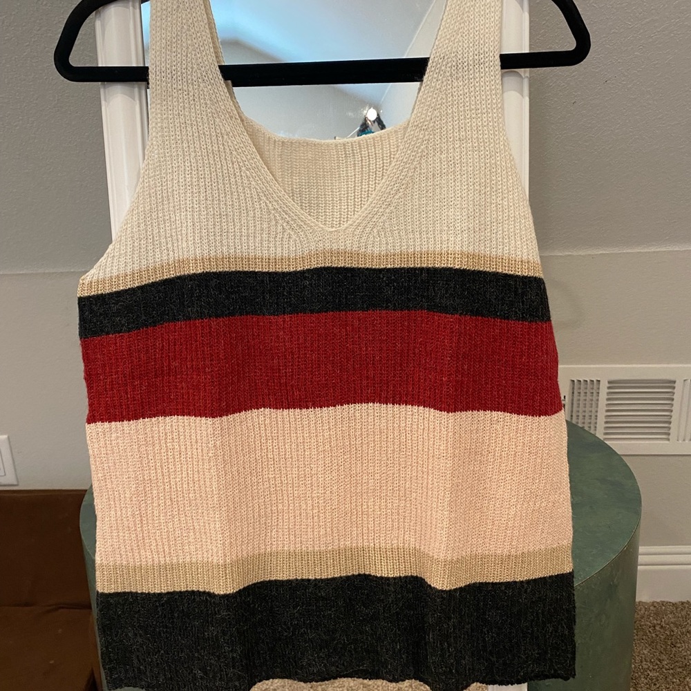 Knitted color tank top